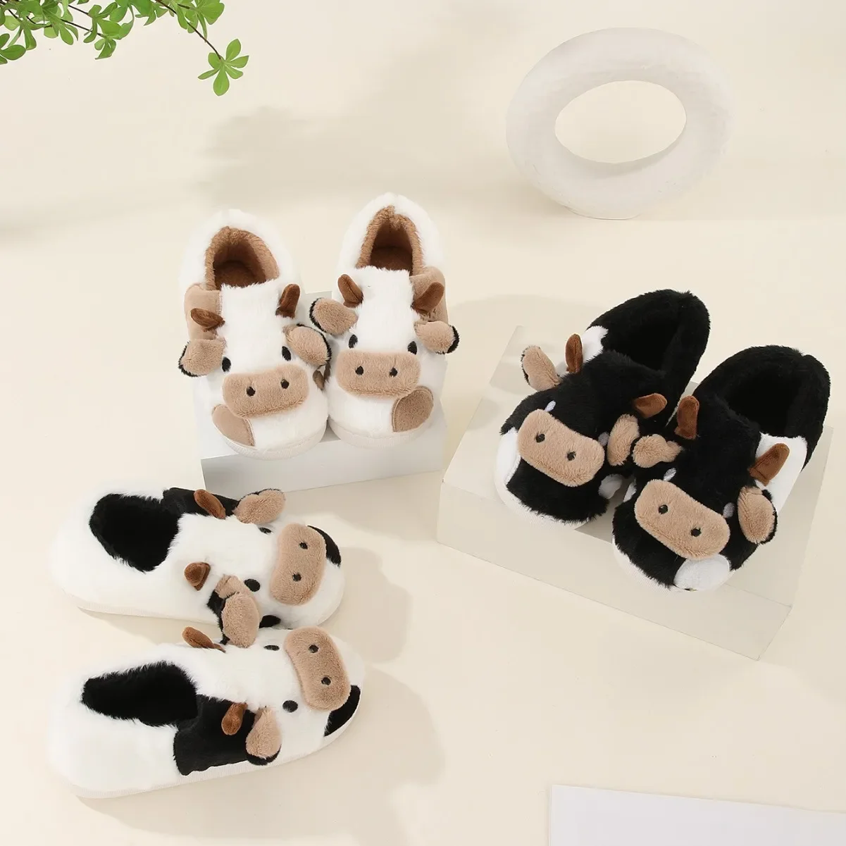Winter Home Slippers for Couples Warm Plush Neutral Cartoon Cow Indoor Anti Slip Comfortable Cotton Slippers for Men and Women - Image 5