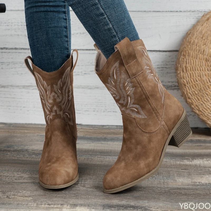 Autumn and Winter Fashion New Embroidered Sleeve Coarse Heel Knight Boots Retro Mid Barrel Pointed Western Cowboy Boots 2025 - Image 2